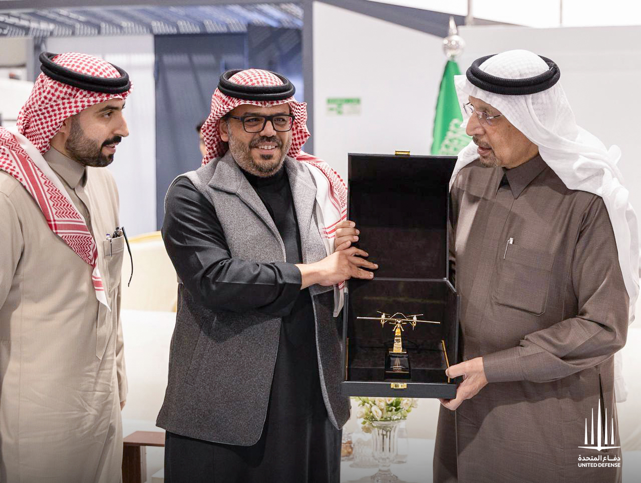 Add Image Description